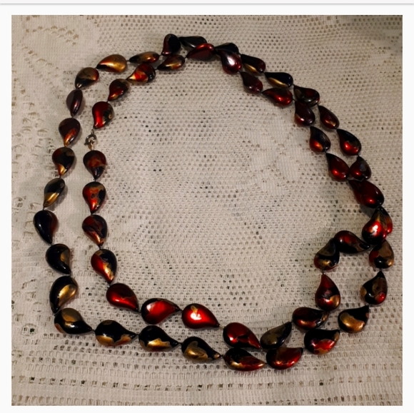 Necklaces & Bracelet - Picture 2 of 10